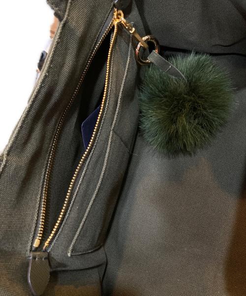 PRADA（プラダ）PRADA (プラダ) カナパ スタッズトートバッグ カーキの古着・服飾アイテム