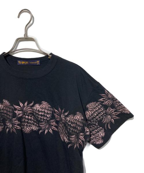 sacai（サカイ）sacai (サカイ) Sun Surf (サンサーフ) サイドジップTシャツ ブラック サイズ:2の古着・服飾アイテム