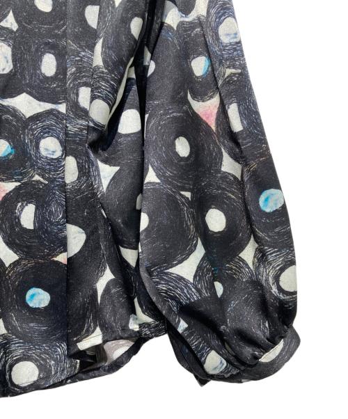 HERALBONY（ヘラルボニー）HERALBONY (ヘラルボニー) サテンボウタイブラウス「無題（丸）」 ブラック サイズ:Freeの古着・服飾アイテム