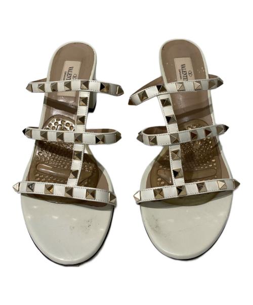VALENTINO GARAVANI（ヴァレンティノ・ガラヴァーニ）VALENTINO GARAVANI (ヴァレンティノ・ガラヴァーニ) スタッズサンダル ベージュ サイズ:39の古着・服飾アイテム