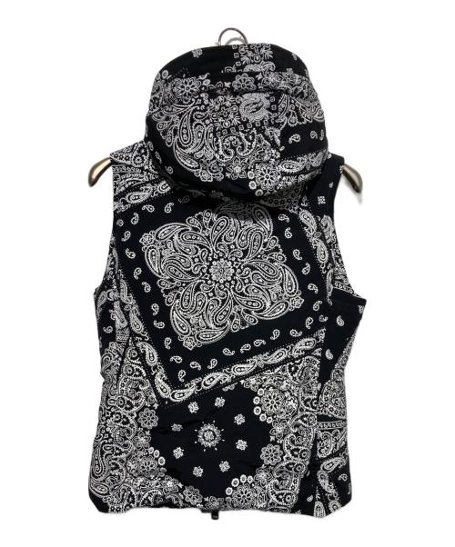 1piu1uguale3（ウノピュウノウグァーレトレ）1piu1uguale3 (ウノピュウノウグァーレトレ) ペイズリーダウンベスト ブラック サイズ:IVの古着・服飾アイテム