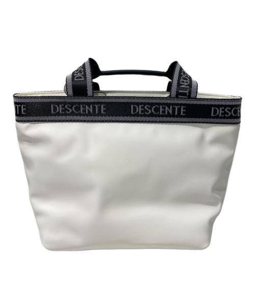 DESCENTE（デサント）DESCENTE (デサント) ラウンドバッグ ホワイトの古着・服飾アイテム