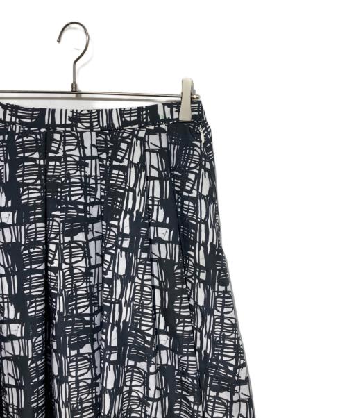 HERALBONY（ヘラルボニー）HERALBONY (ヘラルボニー) フレアスカート グレー×ブラック サイズ:Mの古着・服飾アイテム