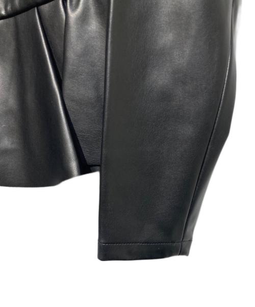 TSURU by MARIKO OIKAWA（ツルバイマリコオイカワ）Tsuru by Mariko Oikawa (ツルバイマリコオイカワ) Demi ペプラムエコレザージャケット ブラック サイズ:FREEの古着・服飾アイテム