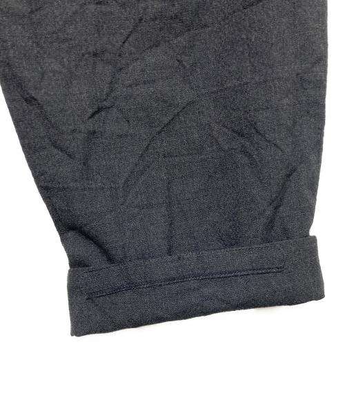 COMME des GARCONS HOMME（コムデギャルソン オム）COMME des GARCONS HOMME (コムデギャルソン オム) タックスラックス グレー サイズ:Lの古着・服飾アイテム