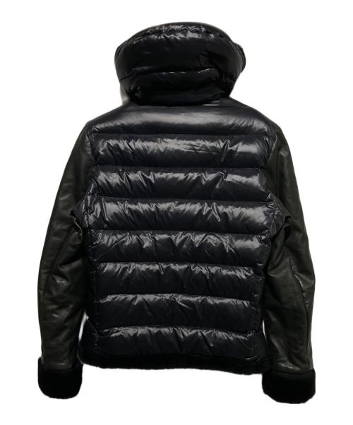 EMMETI（エンメティ）EMMETI (エンメティ) FERNANDO ムートン切替ダウンジャケット ブラック サイズ:48の古着・服飾アイテム