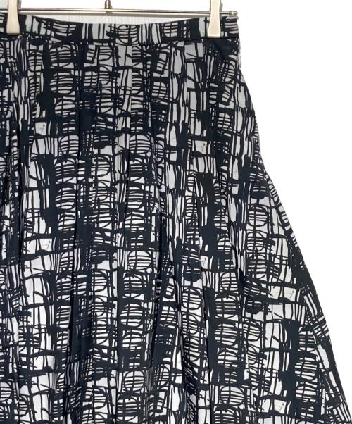 HERALBONY（ヘラルボニー）HERALBONY (ヘラルボニー) フレアスカート「小川真広」 グレー×ブラック サイズ:Mの古着・服飾アイテム