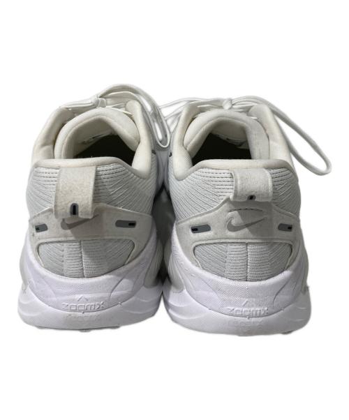 NIKE（ナイキ）NIKE (ナイキ) VOMERO 18 ローカットスニーカー ホワイト サイズ:27の古着・服飾アイテム