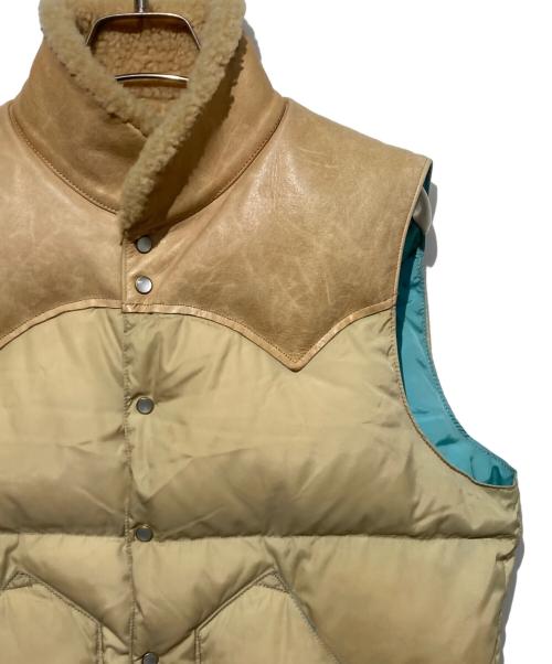 RockyMountainFeatherBed（ロッキーマウンテンフェザーベッド）RockyMountainFeatherBed (ロッキーマウンテンフェザーベッド) Christy Vest ダウンベスト ベージュ サイズ:36の古着・服飾アイテム