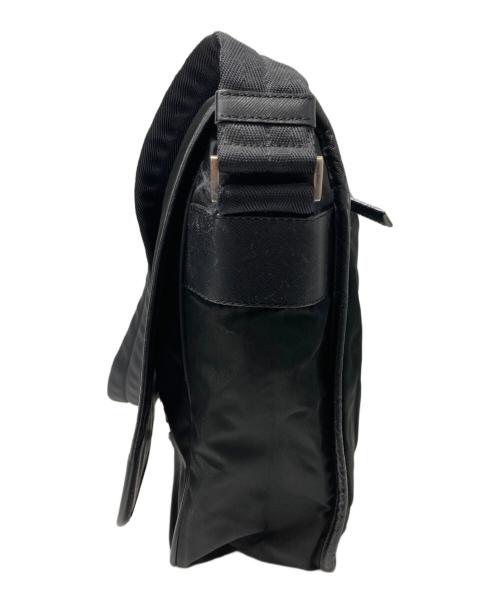 PRADA（プラダ）PRADA (プラダ) ナイロンメッセンジャーバッグ ブラックの古着・服飾アイテム