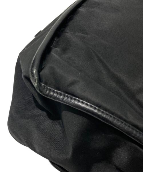 PRADA（プラダ）PRADA (プラダ) ナイロンメッセンジャーバッグ ブラックの古着・服飾アイテム