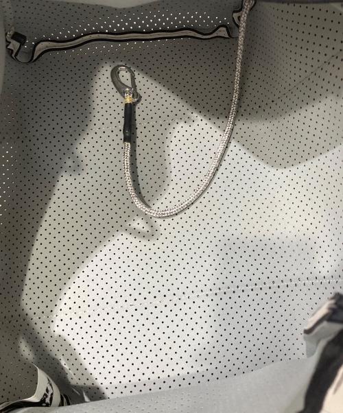 STATE OF ESCAPE（ステイトオブエスケープ）STATE OF ESCAPE (ステイトオブエスケープ) パンチングトートバッグ ホワイトの古着・服飾アイテム