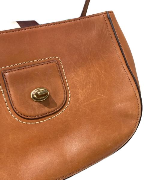 COACH（コーチ）COACH (コーチ) ターンロックショルダーバッグ ブラウンの古着・服飾アイテム