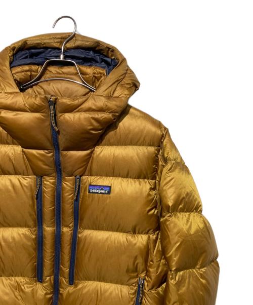 Patagonia（パタゴニア）Patagonia (パタゴニア) フィッツロイ・ダウン・フーディ ブラウン サイズ:Mの古着・服飾アイテム