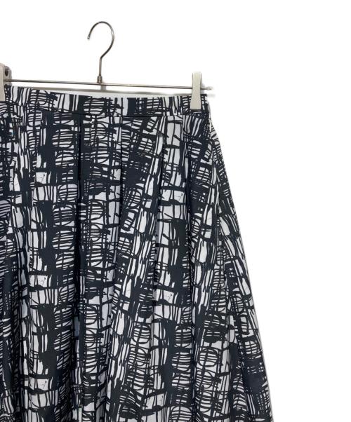 HERALBONY（ヘラルボニー）HERALBONY (ヘラルボニー) フレアスカート「小川真広」 ホワイト×ブラック サイズ:Sの古着・服飾アイテム