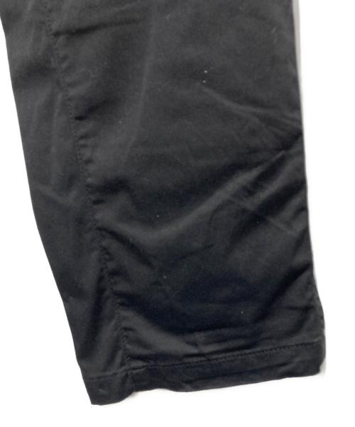 C.P COMPANY（シーピーカンパニー）C.P COMPANY (シーピーカンパニー) ストレッチサテンルーズフィットカーゴパンツ ブラック サイズ:42の古着・服飾アイテム