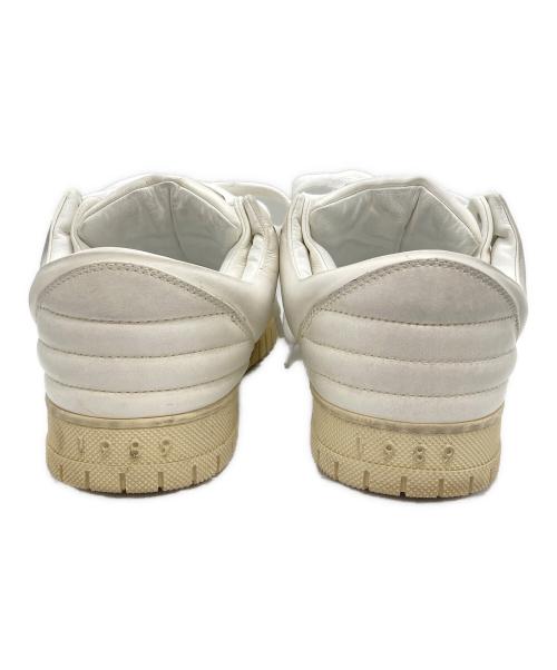 1989 STUDIO（ナインティーンエイティーナイン）1989 STUDIO (ナインティーンエイティーナイン) DIRTY SNEAKERS ホワイト サイズ:41の古着・服飾アイテム