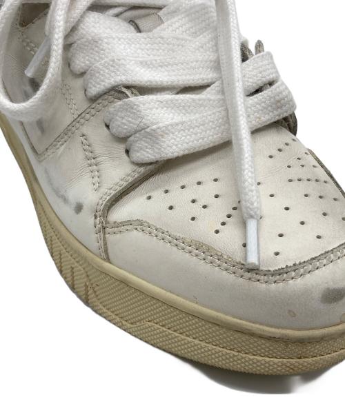 1989 STUDIO（ナインティーンエイティーナイン）1989 STUDIO (ナインティーンエイティーナイン) DIRTY SNEAKERS ホワイト サイズ:41の古着・服飾アイテム