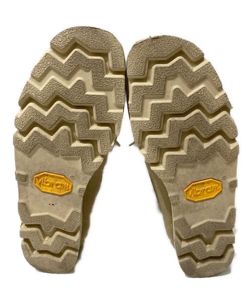 CLARKS（クラークス）CLARKS (クラークス) ワラビーブーツ ベージュ サイズ:23.5の古着・服飾アイテム