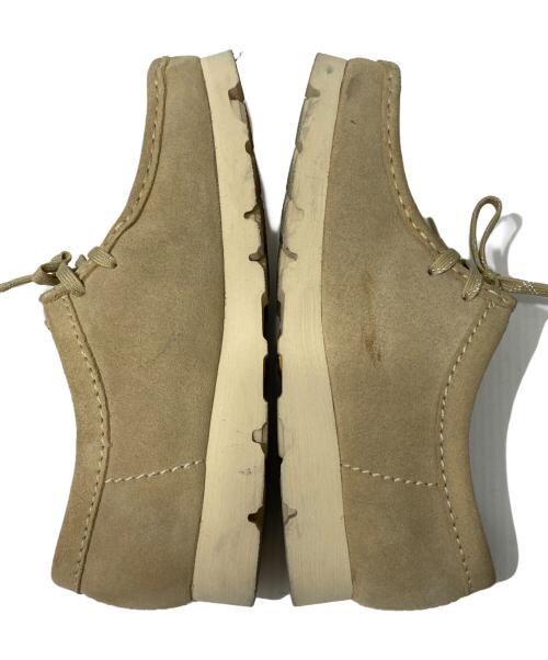 CLARKS（クラークス）CLARKS (クラークス) ワラビーブーツ ベージュ サイズ:23.5の古着・服飾アイテム