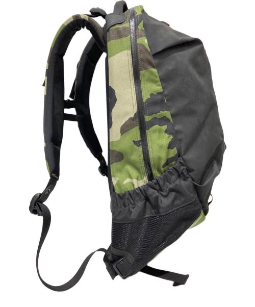 ARC'TERYX（アークテリクス）ARC'TERYX (アークテリクス) BEAMS (ビームス) 別注 ARRO22 バックパック オリーブの古着・服飾アイテム