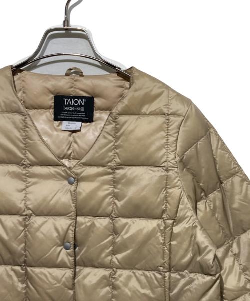 TAION（タイオン）TAION (タイオン) キルティングダウンジャケット ベージュ サイズ:Lの古着・服飾アイテム