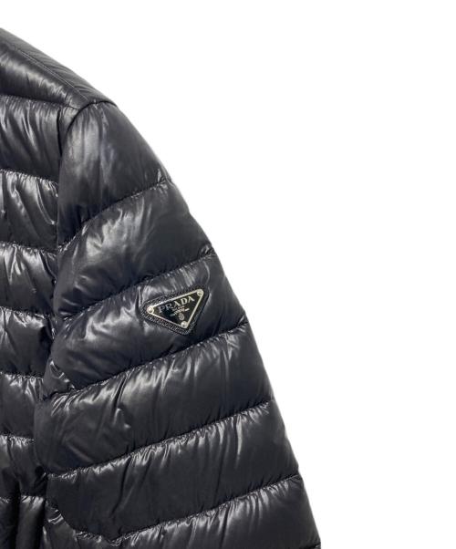 PRADA（プラダ）PRADA (プラダ) 三角プレートダウンジャケット ブラック サイズ:40の古着・服飾アイテム
