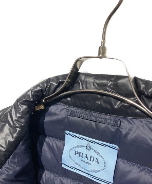 PRADA（プラダ）PRADA (プラダ) 三角プレートダウンジャケット ブラック サイズ:40の古着・服飾アイテム