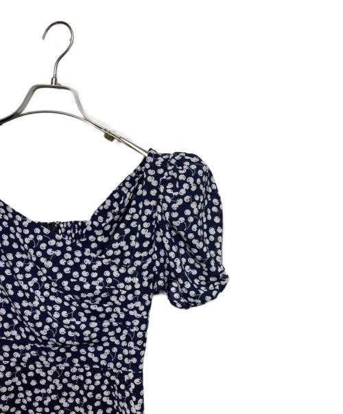HER LIP TO（ハーリップトゥ）Her lip to (ハーリップトゥ) Cherry Pattern Cache-Coeur One-Piece ネイビー サイズ:XSの古着・服飾アイテム