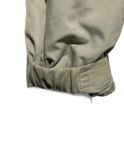 USED（ユーズド）USED (ユーズド) ECWCS GEN3 LEVEL7 プリマロフトジャケット カーキ サイズ:Medium Regularの古着・服飾アイテム