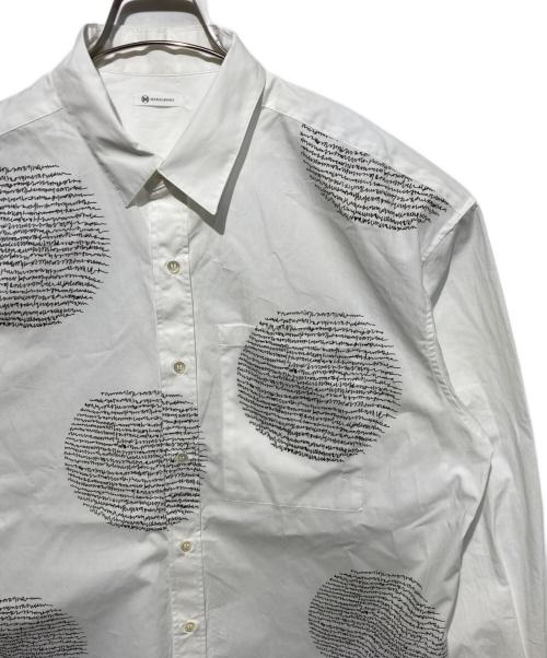 HERALBONY（ヘラルボニー）HERALBONY (ヘラルボニー) レギュラーカラーシャツ「heart-mm2024」 ホワイト サイズ:Lの古着・服飾アイテム