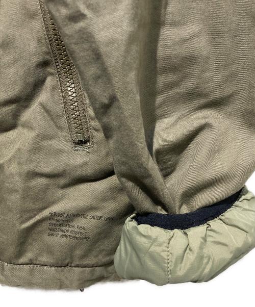 stussy（ステューシー）stussy (ステューシー) オールドスタンドカラー中綿ジャケット カーキ サイズ:Sの古着・服飾アイテム