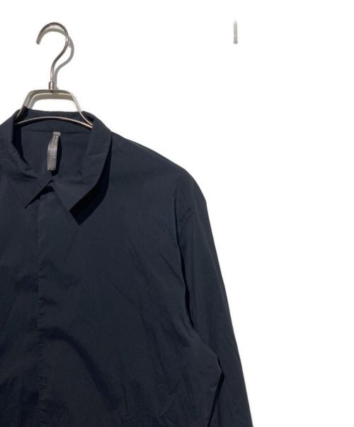 ARC'TERYX VEILANCE（アークテリクスヴェイランス）ARC'TERYX VEILANCE (アークテリクスヴェイランス) Metry LS Shirt ブラック サイズ:Sの古着・服飾アイテム