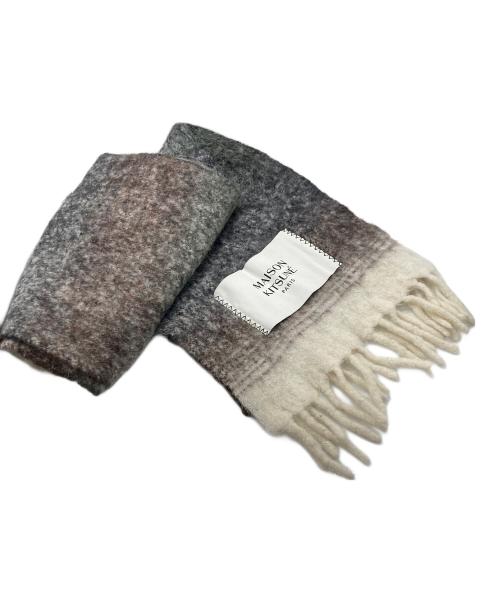 maison kitsune（メゾンキツネ）maison kitsune (メゾンキツネ) GRADIENT FRINGED SCARF ホワイト×グレーの古着・服飾アイテム
