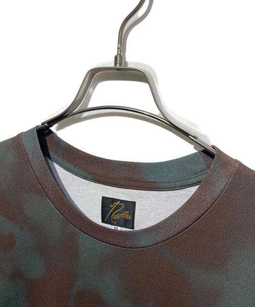 Needles（ニードルズ）Needles (ニードルズ) STUDIOUS (ステュディオス) 別注 Tie Dye S/S Tee ブラウン×グリーン サイズ:XLの古着・服飾アイテム