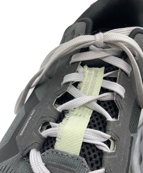 on（オン）on (オン) Cloudrunner 2 ローカットスニーカー グレー サイズ:25.5cmの古着・服飾アイテム