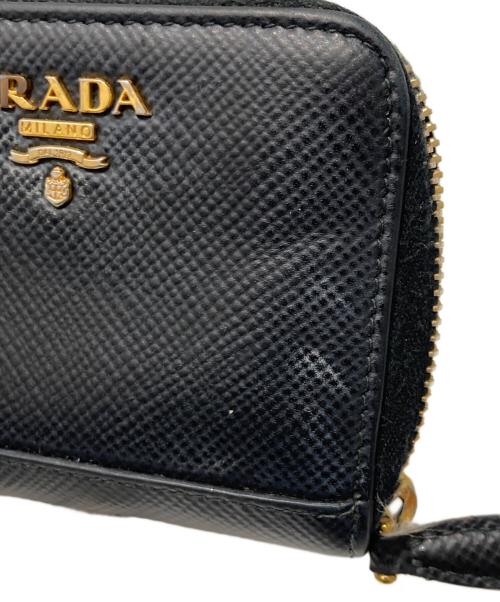 PRADA（プラダ）PRADA (プラダ) サフィアーノ ラウンドファスナーコインケース ブラックの古着・服飾アイテム