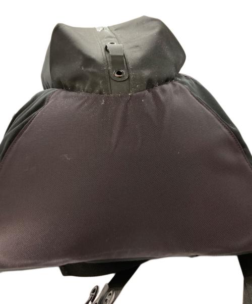 ARC'TERYX（アークテリクス）ARC'TERYX (アークテリクス) ARRO 16 BACK PACK リュック ブラックの古着・服飾アイテム
