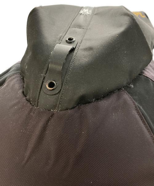 ARC'TERYX（アークテリクス）ARC'TERYX (アークテリクス) ARRO 16 BACK PACK リュック ブラックの古着・服飾アイテム