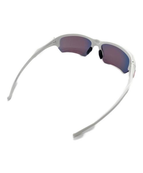 OAKLEY（オークリー）OAKLEY (オークリー) FLAK BETA SUNGLASS ホワイト サイズ:65□09-131の古着・服飾アイテム