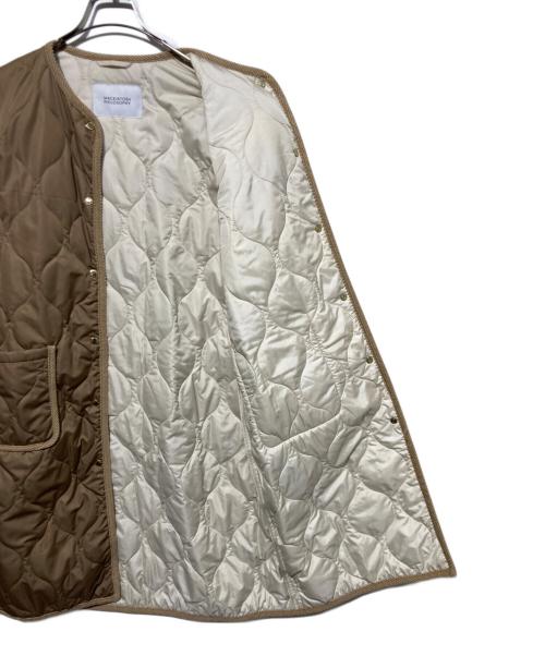 MACKINTOSH PHILOSOPHY（マッキントッシュ フィロソフィー）MACKINTOSH PHILOSOPHY (マッキントッシュ フィロソフィー) ノーカラーキルティングロングコート ベージュ サイズ:38の古着・服飾アイテム
