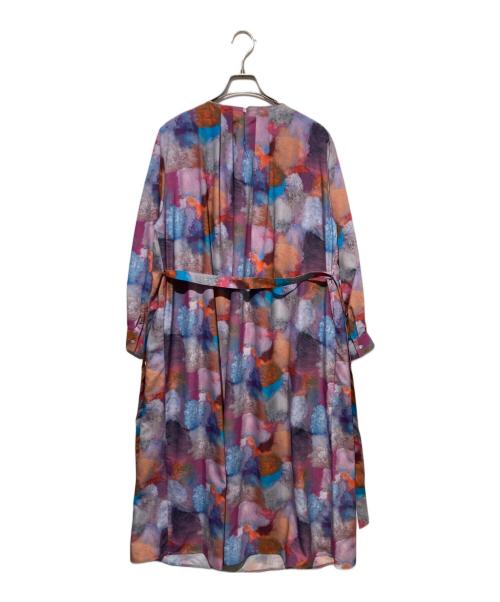 HERALBONY（ヘラルボニー）HERALBONY (ヘラルボニー) クルーネックワンピース「I like music. I like dancing.」 パープル サイズ:Freeの古着・服飾アイテム