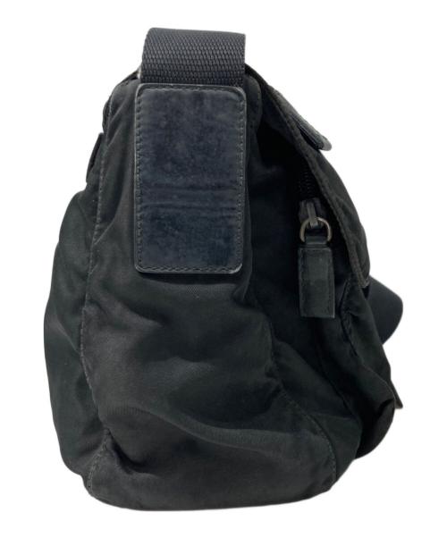 PRADA（プラダ）PRADA (プラダ) ナイロンショルダーバッグ ブラックの古着・服飾アイテム