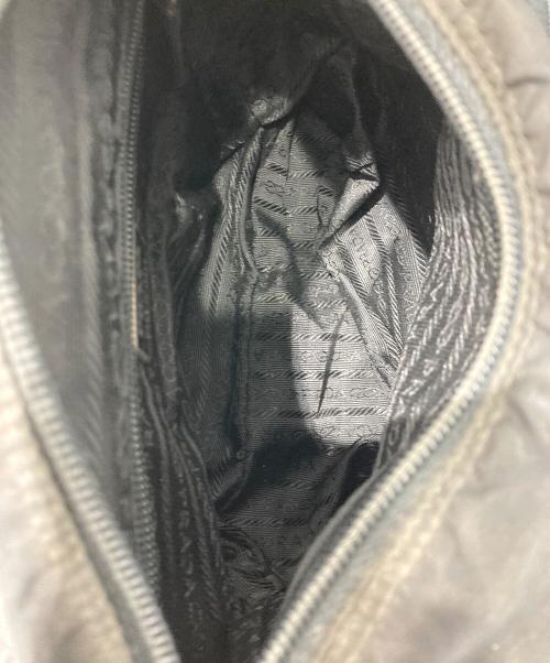 PRADA（プラダ）PRADA (プラダ) ナイロンショルダーバッグ ブラックの古着・服飾アイテム