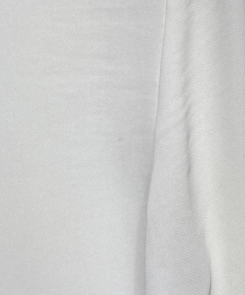 icB（アイシービー）icB (アイシービー) 【洗える】BackSatinAmunzen 5分袖スカーフタイブラウス ホワイト サイズ:ＸＳの古着・服飾アイテム