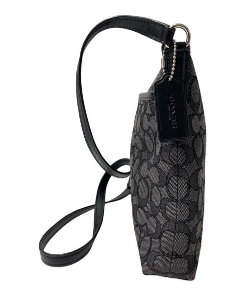COACH（コーチ）COACH (コーチ) シグネチャーショルダーバッグ ブラックの古着・服飾アイテム