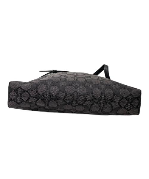 COACH（コーチ）COACH (コーチ) シグネチャーショルダーバッグ ブラックの古着・服飾アイテム