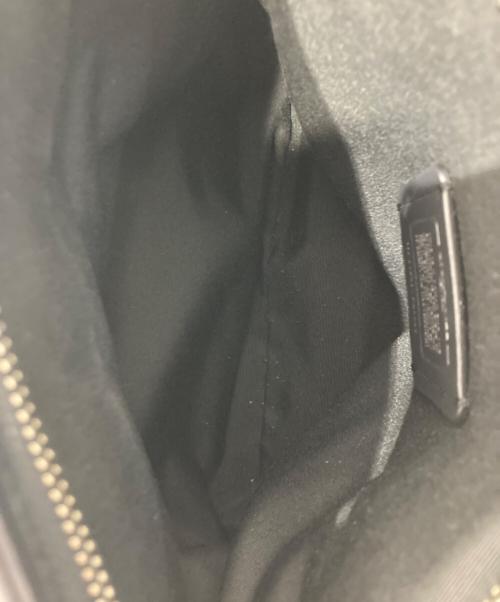 COACH（コーチ）COACH (コーチ) シグネチャーショルダーバッグ ブラックの古着・服飾アイテム