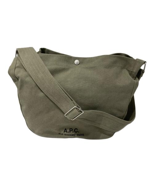 A.P.C.（アーペーセー）A.P.C. (アーペーセー) besace journal small カーキの古着・服飾アイテム