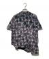 MM6 Maison Margiela（エムエムシックスメゾンマルジェラ）の古着「アシンメトリー花柄バンドカラーシャツ」｜グレー×パープル